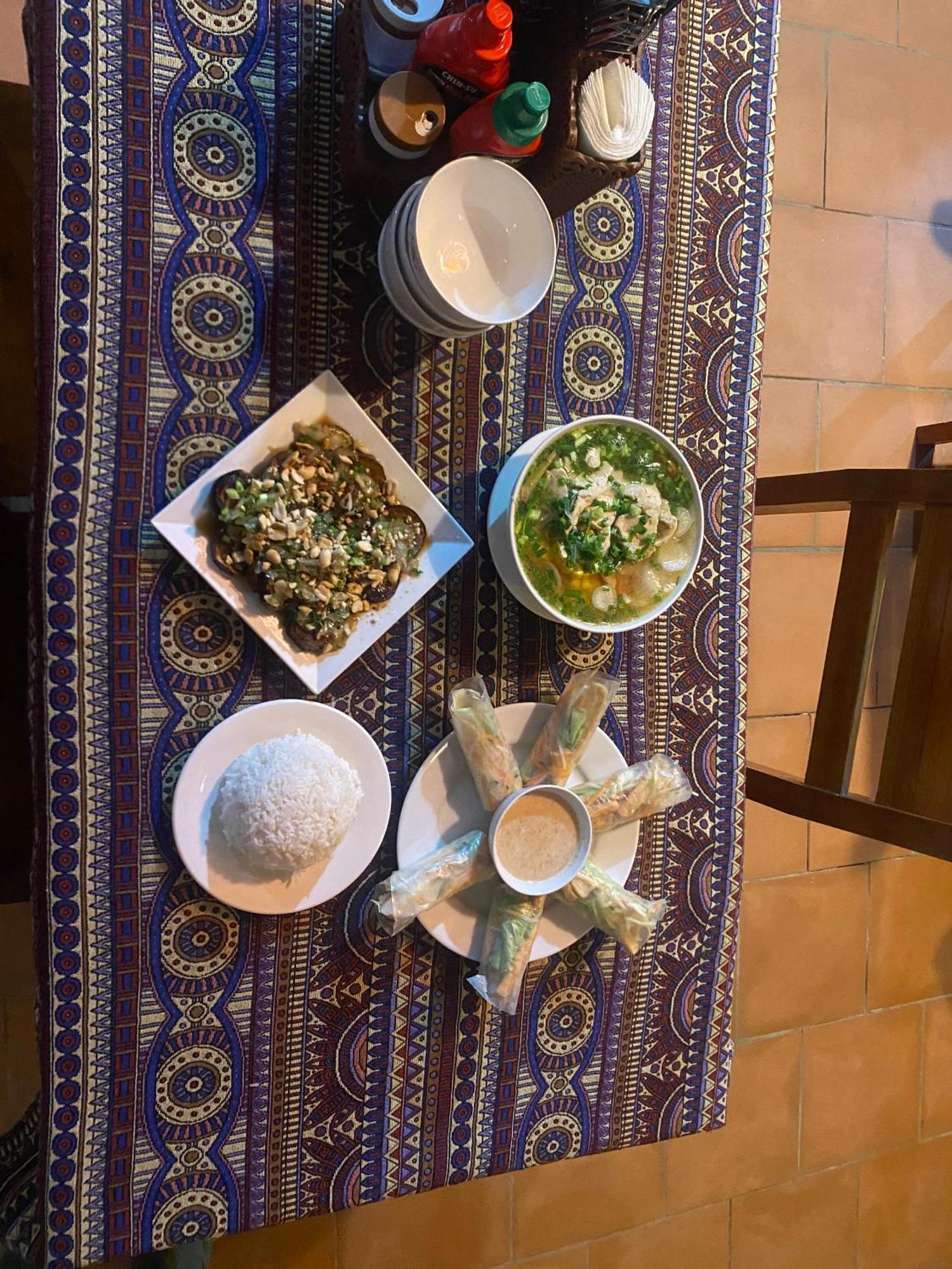 Tutu'S Homestay Phong Nha Exteriör bild