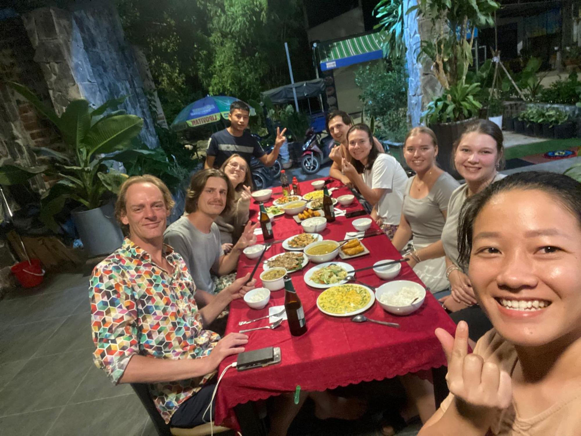 Tutu'S Homestay Phong Nha Exteriör bild